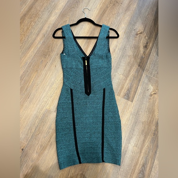 🤩 SALE Sexy Bodycon Bandage Party Dress Size: M - Picture 3 of 5